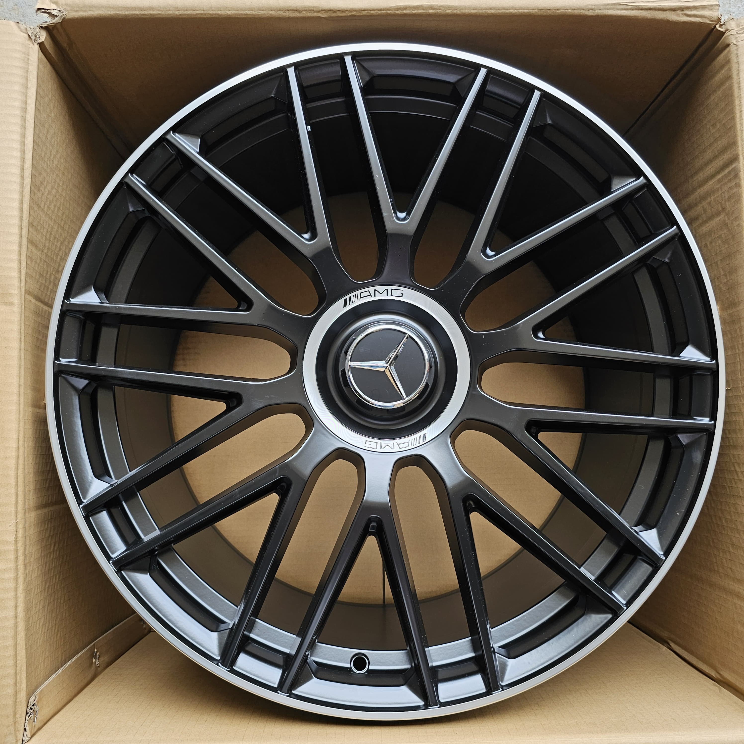 Alu Felne - 9.5J x22 ET45 5X112